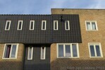 Gevel Holendrechtstraat - bijzonder zijn de zwarte tegels.
<br/>
Gert-Jan Lobbes, 2015